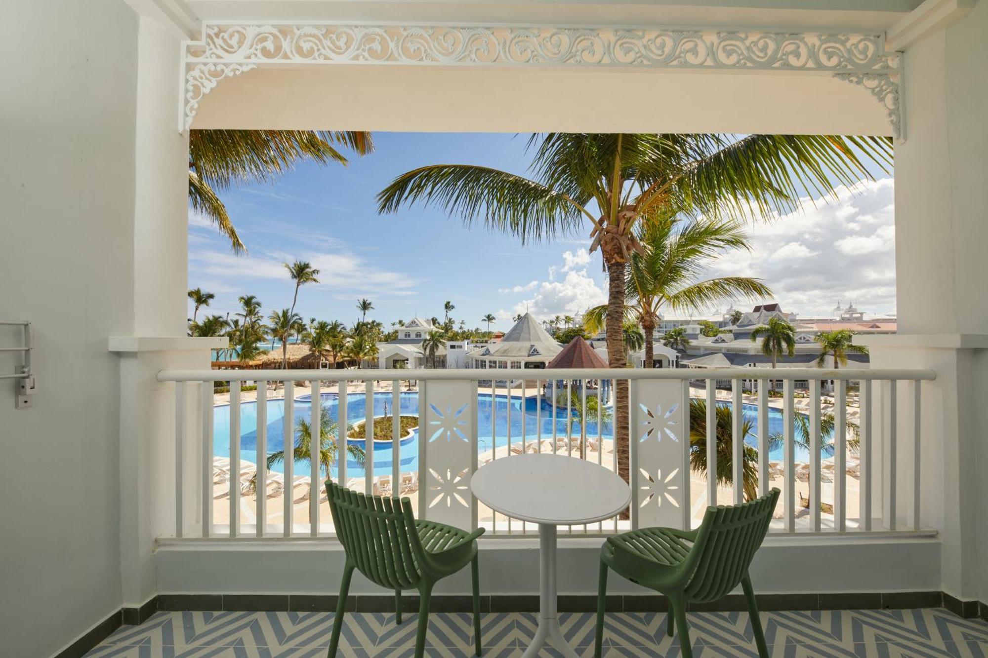 บาเอีย ปรินซิเป ลักชัวรี เอสเมรัลดา - ออล อินคลูซีฟ Hotel ปุนตากานา ภายนอก รูปภาพ